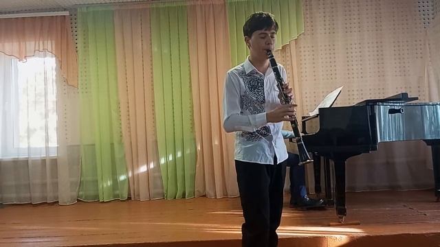 Мартыненко Михаил Сапаров В. Вальс смотреть онлайн