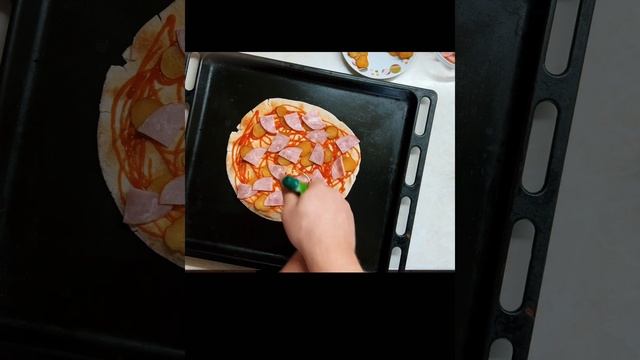 Пицца на скорую руку. Минутка и готова смотреть онлайн