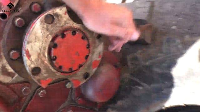 Замена заклинившей коробки на Кировец К744 Р2