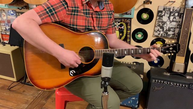 1967 Gibson-made Epiphone Texan slope dreadnought guitar смотреть онлайн