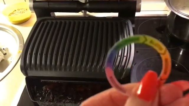 ИСПЫТЫВАЕМ НОВЫЙ ЭЛЕКТРИЧЕСКИЙ ГРИЛЬ ОТ TEFAL - ПОДГОТОВКА К НОВОМУ ГОДУ - ПЕЧЁМ ОРЕШКИ И ТРУБОЧКИ