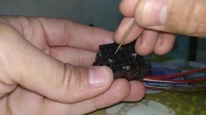 Как вынуть пин из разъёма бмв