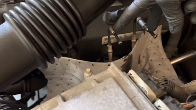 Crown Victoria Police Interceptor Brake Booster & Master Cylinder Replacement. смотреть онлайн