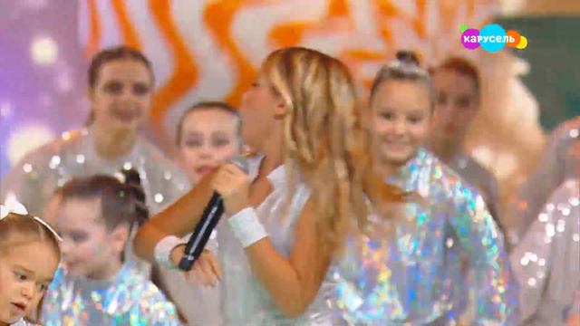 Snow Party kids 2024 Дарья Сагалова и KOSMAS Kids ШАРЫ НА ЕЛКЕ