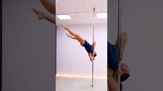 Pole-dance. Трюк "Флаг на предплечье" с опущенными ногами.