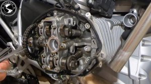 BMW R1200GS/LC 12,000 Mile Service - Part 2: Spark Plugs & Valve Clearance Check