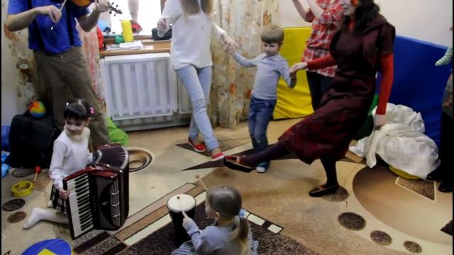 Сказка-праздник "МУЗЫКАЛЬНАЯ ОТКРЫТКА ДЛЯ МАМЫ" 12.03.2017 смотреть онлайн