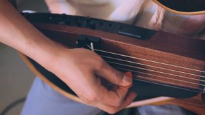 YAMAHA SILENT GUITAR - SLG 200S NT ( Review)