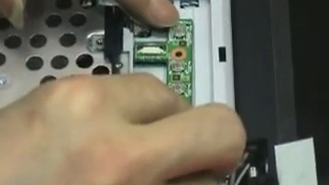 Видео по сборке ноутбука MSI VR601 MS-163C смотреть онлайн