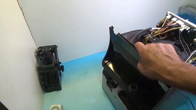 Saeco Incanto разборка и ремонт кофемашины смотреть онлайн