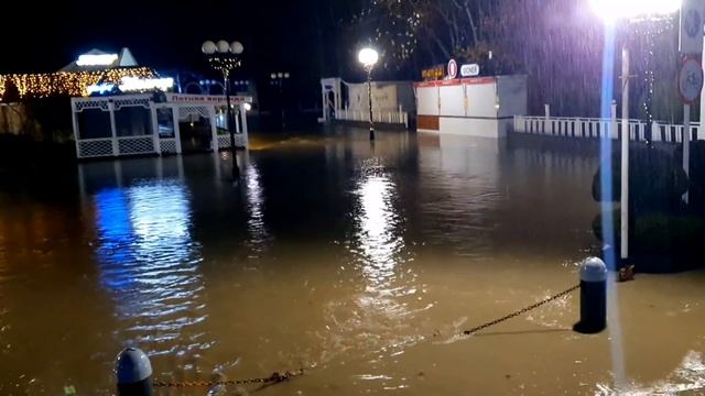 ГОРОД УШЁЛ ПОД ВОДУ - ЗИМА и #Анапа 30.11.2021 смотреть онлайн