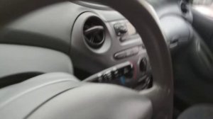 Продажа Тойота Ярис 2001 1.3 мт 136000км 200т.р.