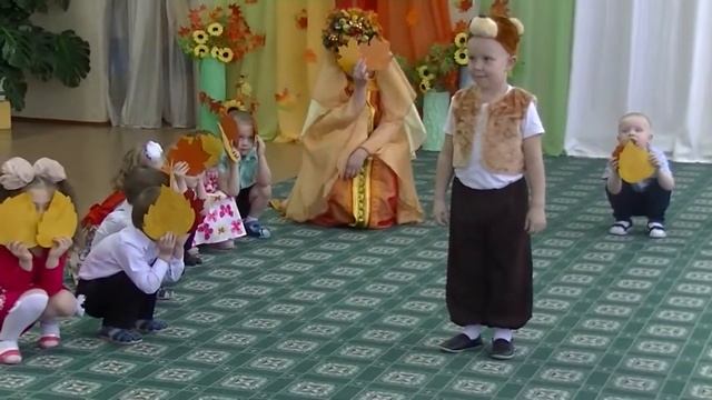 На осенней полянке. Осенний утренник в детском саду вторая младшая группа ? смотреть онлайн