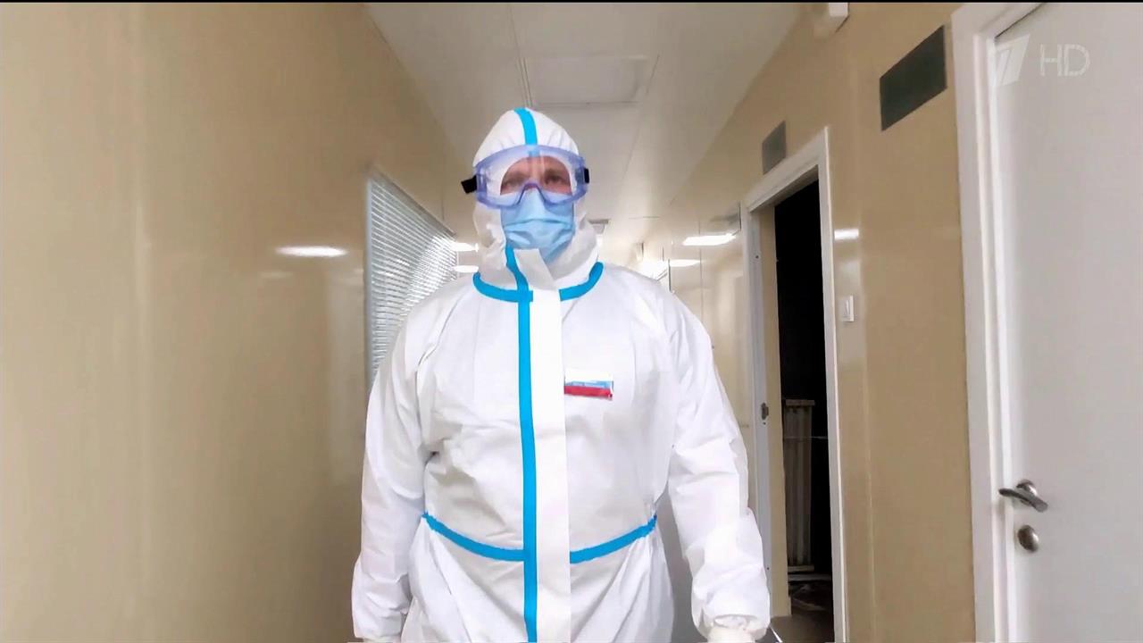 Российские регионы вводят или продлевают режим самоизоляции для пожилых людей в условиях пандемии
