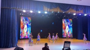 Айсана танец бабочки Айсезім тобы