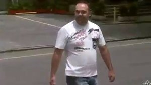 повелись на красавицу