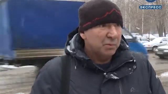 Глубокая яма с водой стала препятствием на пути пензенцев смотреть онлайн