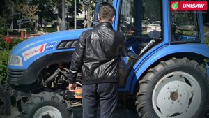 Это универсальный дизельный трактор! MasterYard M244 4WD (с кабиной) с отвалом и щеткой
