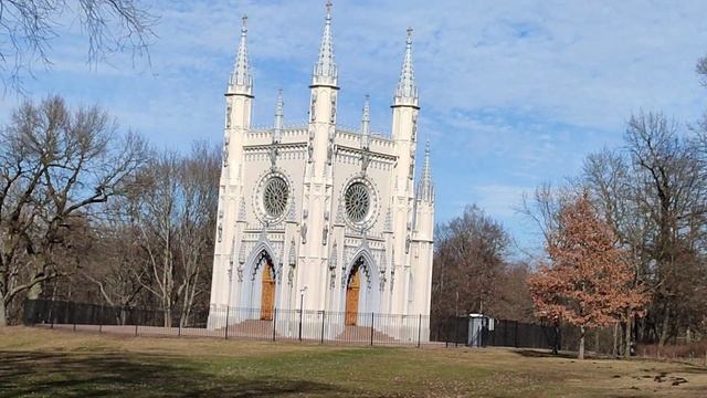 Готическая капелла в Петергофе