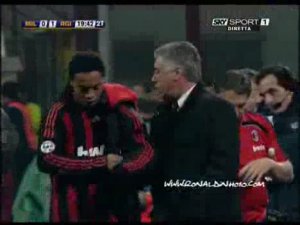 РОНАЛЬДИНЬО В МИЛАНЕ