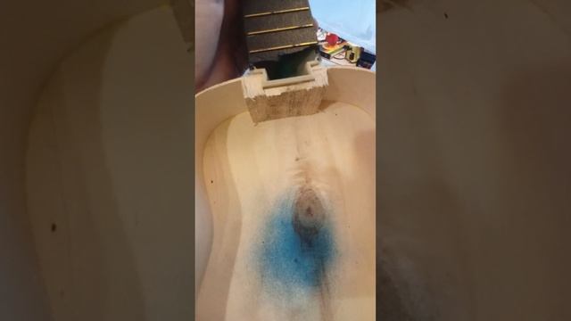 Пытаюсь что то сделать с укулеле.День 1 смотреть онлайн