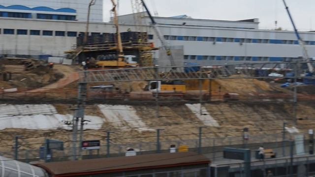 Строительство мостового перехода и развязки в Москве около платформы Москворечье, 4 ноября 2020