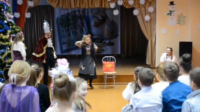 "ВОЛШЕБНЫЙ ФОНАРИК" / ШКОЛЬНАЯ ЕЛКА 2017(11 КЛАСС, 4 ШКОЛА) смотреть онлайн