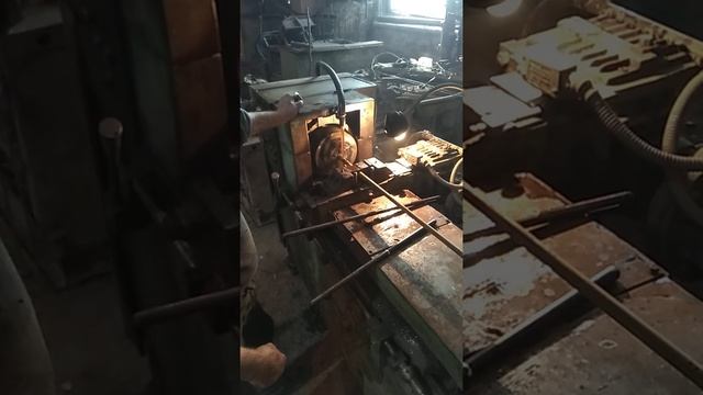 Нарезание резьбы М16 на станке 5993