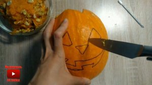 Тыква на Хеллоуин.  Как вырезать тыкву на Хеллоуин.  How to carve a pumpkin for Halloween.