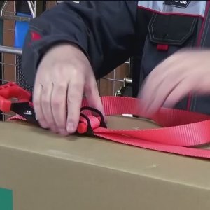 Ремень для крепления груза с удобным выбором длины