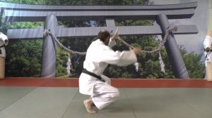 Тренировка дзюдо. Дзю-но ката без партнёра. Пять упражнений второго урока. Шаги и передвижения.