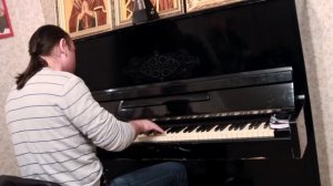 Василий Акимов исполняет песню Замыкая круг