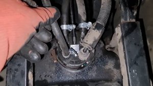 Renault Premium DXI, ремонт бака мочевины и перевод под бак автономки.