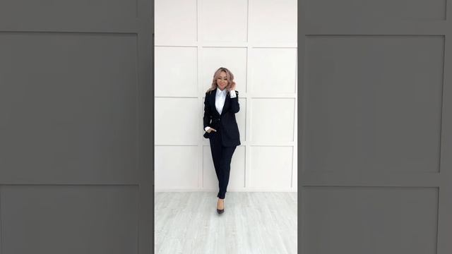 Брючные костюмы: нескучный офис смотреть онлайн