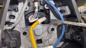 How to replace Mazda 5 3  steering wheel airbag removal Garage Hackes
