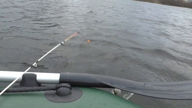 Щедрая Троещина. Бель на Десёнке с лодки смотреть онлайн