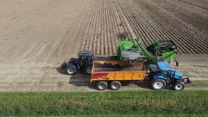 Картофелеуборочный комбайн AVR. Обязательно посмотрите видео, если решили купить комбайн..mp4