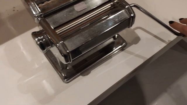 Как сэкономить на покупке мебели и декора? Шопинг в Хельсинки. смотреть онлайн