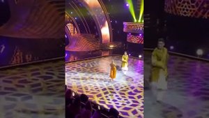 Дава и Дарья круто станцевали Индийский танец
