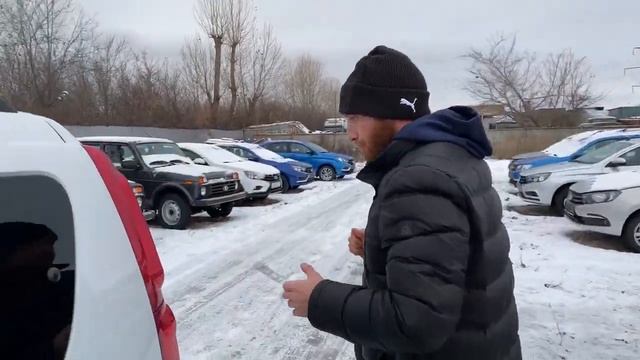 Подготовка к выдаче Lada Largus Cross 7 мест Luxe Prestige смотреть онлайн