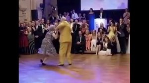 Короткие видео приколы на телефон.