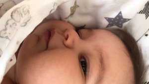 Малыш разговаривает ?