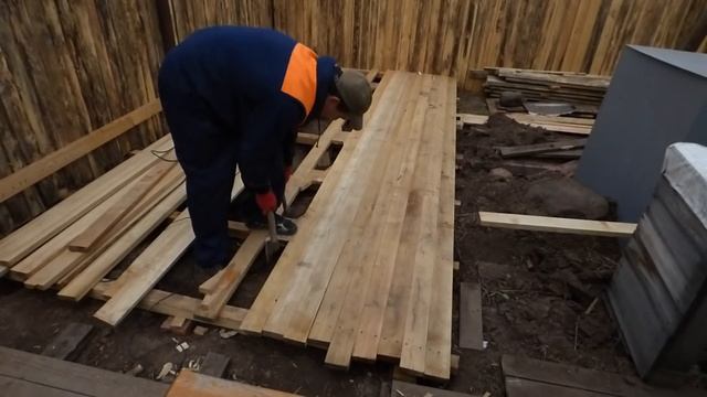 Как стянуть доски при монтаже пола или настила смотреть онлайн