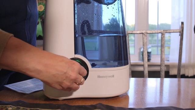 Humidificateur à brume tiède Honeywell – Témoignage de Kathy смотреть онлайн
