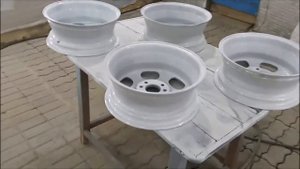 Покраска литых дисков своими силами в гаражных условиях. покраска дисков 14 своими руками.