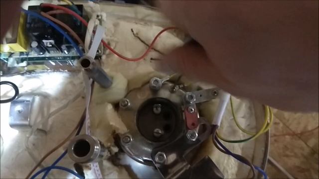 Чистим водонагреватель Термекс RZB80-L смотреть онлайн