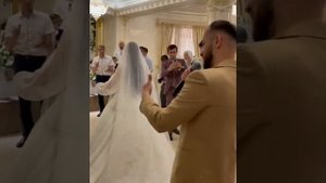 Танец БРАТА И СЕСТРЫ?
Гр. Бахтавар