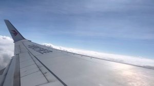 Taking off at Kunming Changshui Airport with China Eastern Airline MU2481 B-5689 B737-800 20211109