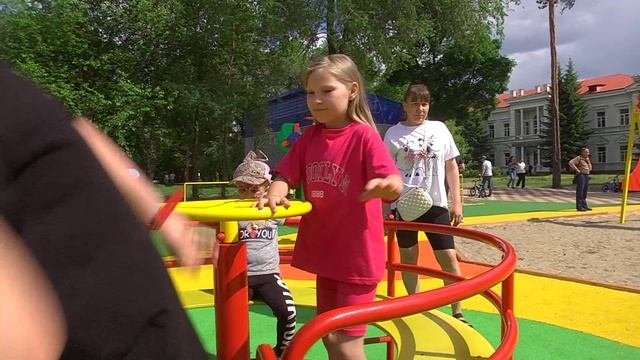 Новый игровой комплекс развернулся в городском парке Благовещенска