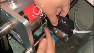 Горизонтальная упаковочная машина с нижней подачей пленки